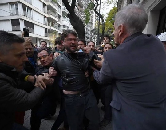 Liberaron a Juan Grabois tras haber sido detenido durante el desalojo del Instituto Juan Perón