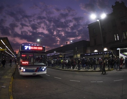 Aumentan los colectivos nacionales que cruzan entre CABA y el GBA