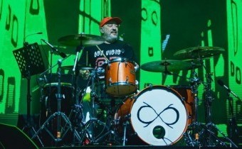 Murió el baterista de Los Piojos, mientras ensayaba en una escuela de percusión