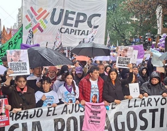 Córdoba: el dolor por Agostina transformó la marcha en un masivo pedido de justicia