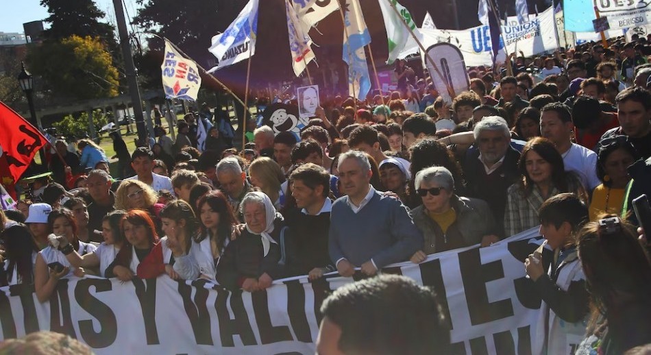 Cientos de estudiantes se movilizaron en La Plata a 50 años de La Noche de los Lápices