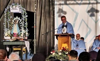 García Cuerva llamó a la unidad en Luján y advirtió que la Argentina está “herida” y dividida