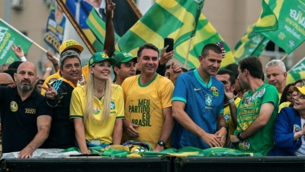 Elecciones en Brasil: Flávio Bolsonaro afirmó que el país “quiere un cambio”