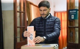 Santa Fe desdobla y mantiene las PASO: Pullaro ya fijó el calendario para las elecciones